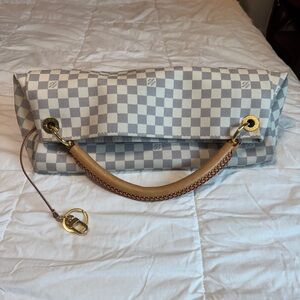 Louis Vuitton Artsy MM